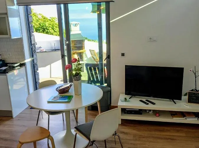 Refúgio De Pedra Сasa de vacaciones Fajã da Ovelha